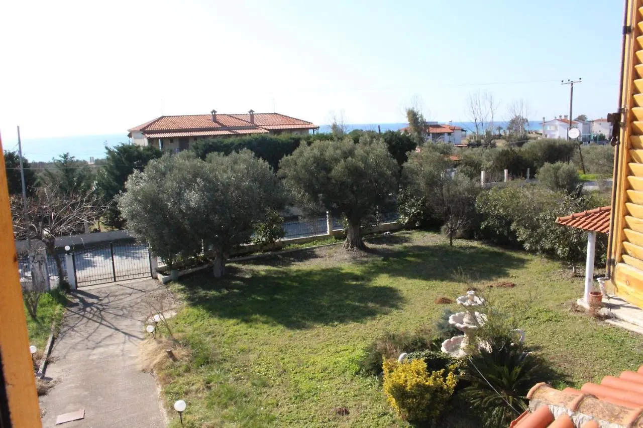 2 Floor Halkidiki Villa 100 Meters From Sea Paralia Dionysiou Holiday home